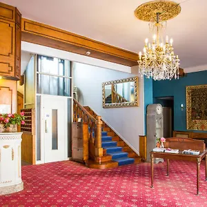 ** Hotel De La Roseraie Francia
