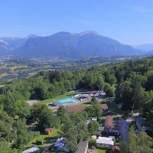 *** Camping Team Holiday - Camping Le Balcon De Chartreuse Frankrijk
